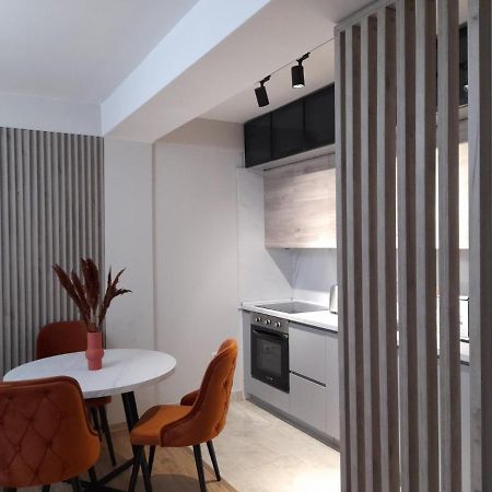 Centar Two Apartment Skopje Exteriör bild