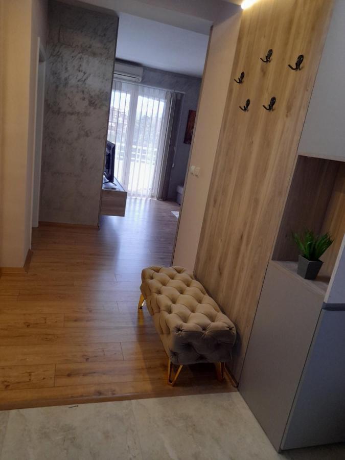 Centar Two Apartment Skopje Exteriör bild